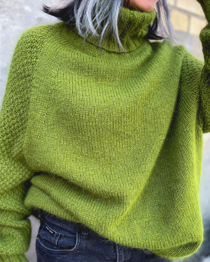 CYARA | OVERSIZED OLIVE GREEN SWEATER