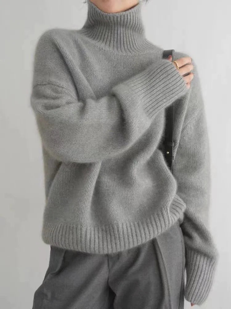 Lola | Cashmere Turtleneck Sweater