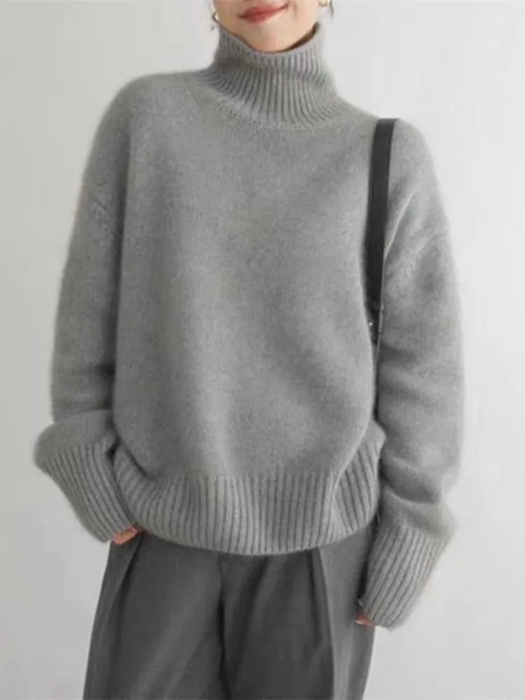 Lola | Cashmere Turtleneck Sweater